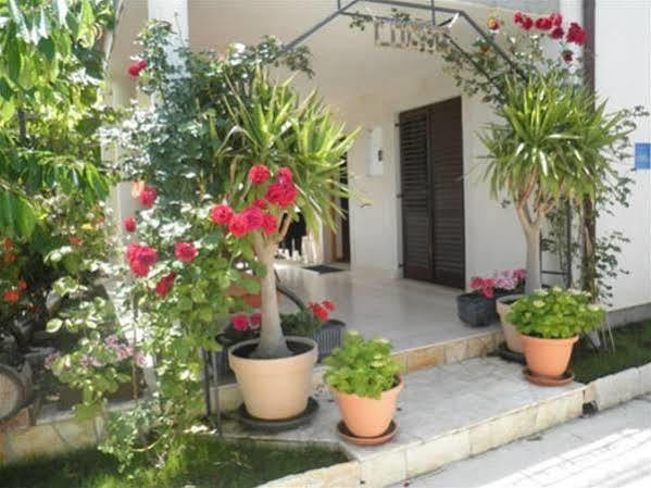 Apartments Logos Trogir Exteriör bild